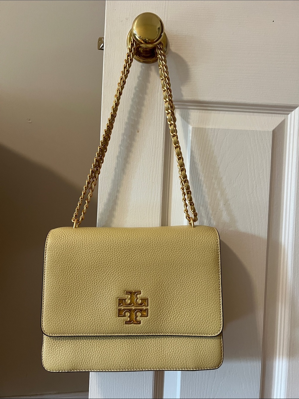Tory Burch Britten Pale Yellow Pebbled Leather convertible Bag with Gold Chain